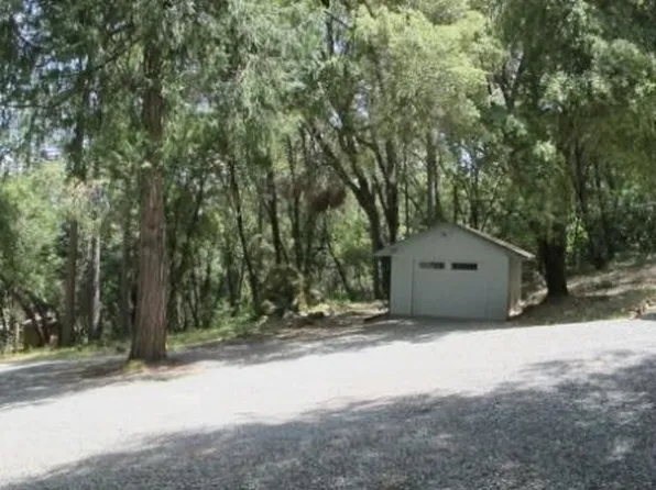3260 Omo Ranch Rd, Somerset, CA 95684
