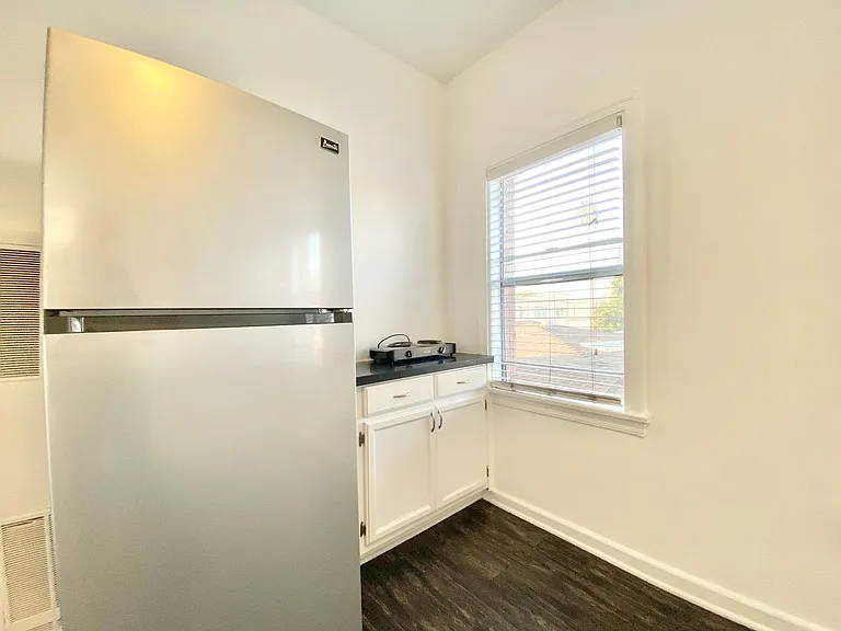 Gem Glendale — Photo 7