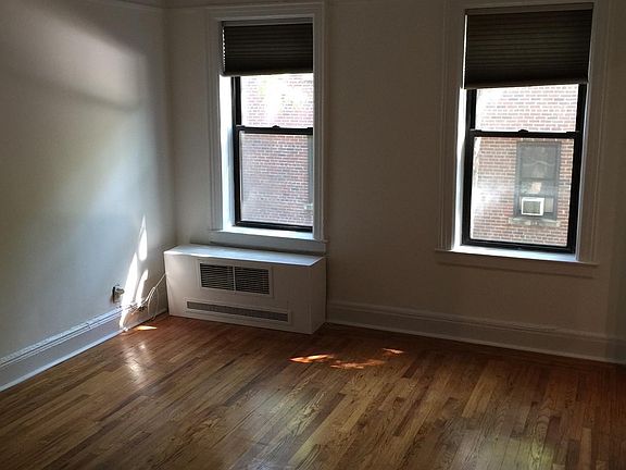 Living room lots of daylight