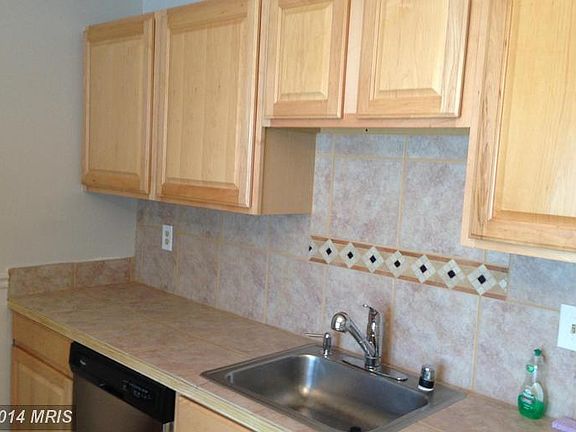 5th image of 1421 Millwood Ct