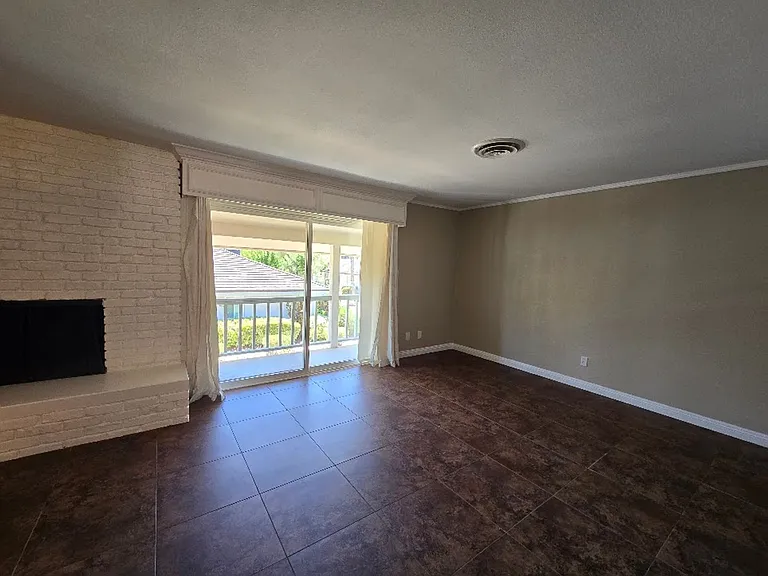 3030 El Camino Ave — Photo 26