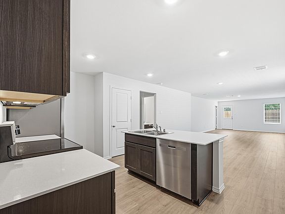 4th image of 1333 Brook Ln