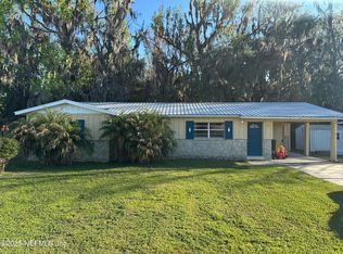 111 Palm Trl E, East Palatka, FL 32131