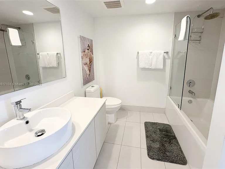 2602 E Hallandale Beach Blvd #1708 — Photo 24