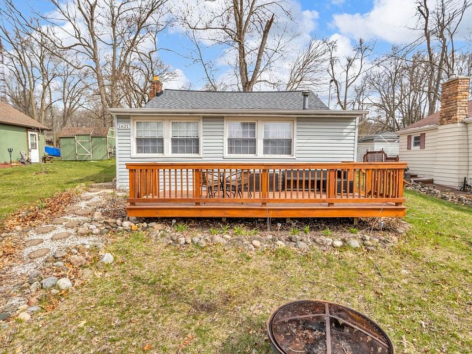 1st image of 1621 Greenwood Ct