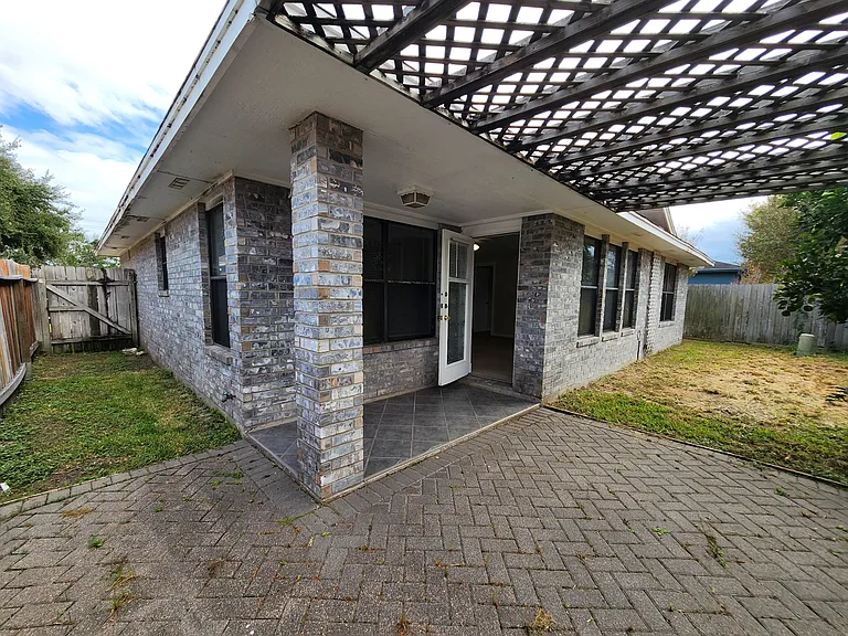 7933 Wolverine Dr — Photo 15