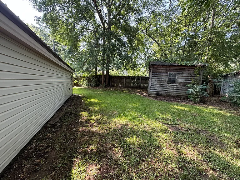 131 Circlewood — Photo 11