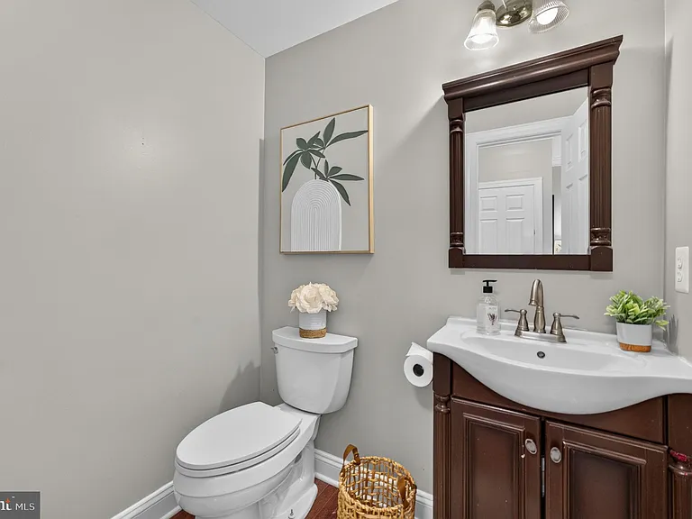 18616 Foggy Bottom Rd — Photo 32