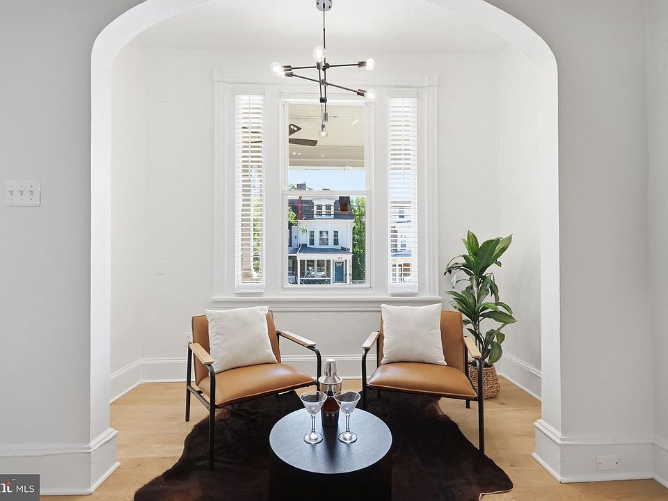 1st image of 355 W Duval St