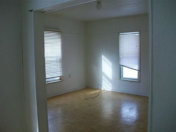 3rd image of 1142 Canton St