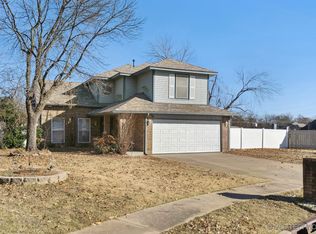 4209 S Chestnut Ct, Broken Arrow, OK 74011