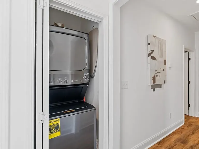 2352 Herring Rd SW — Photo 28