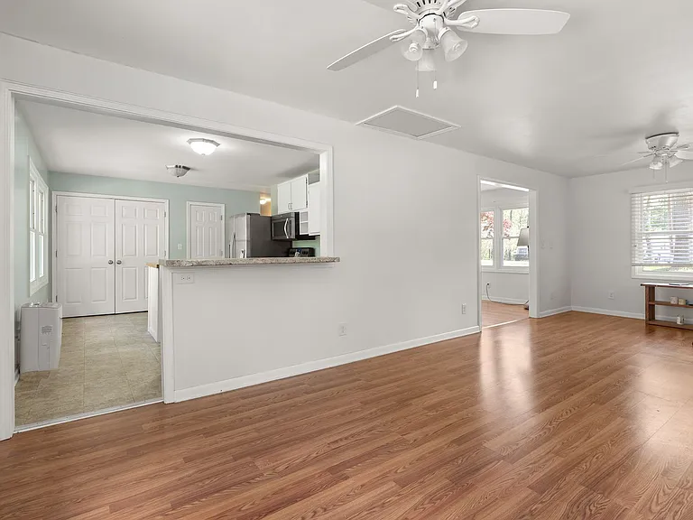 8907 Rollingwood Rd — Photo 16