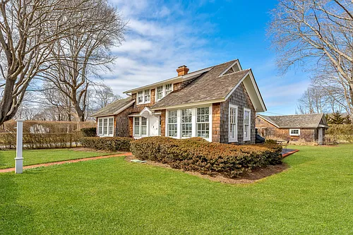 1 Village Ln Photo 1