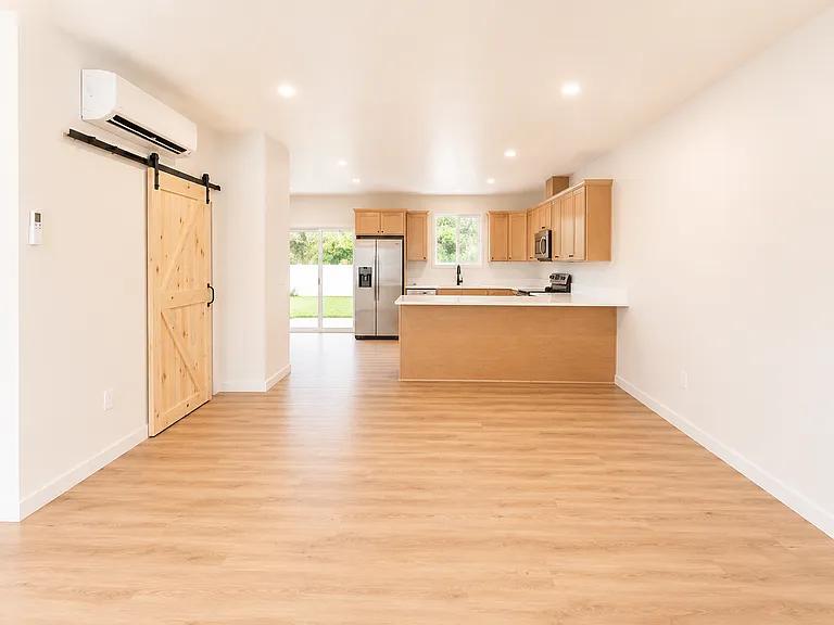 3215 W 7th Ave — Photo 6