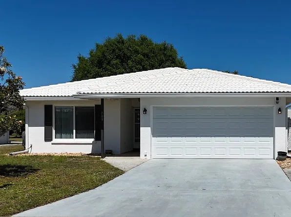 709 Hickory Ln, Bradenton, FL 34208