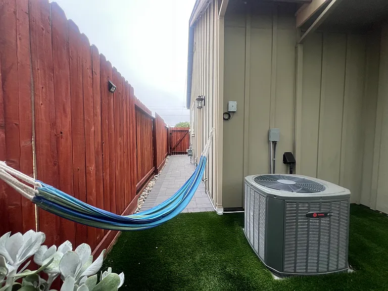 2698 Hardies Ln — Photo 19