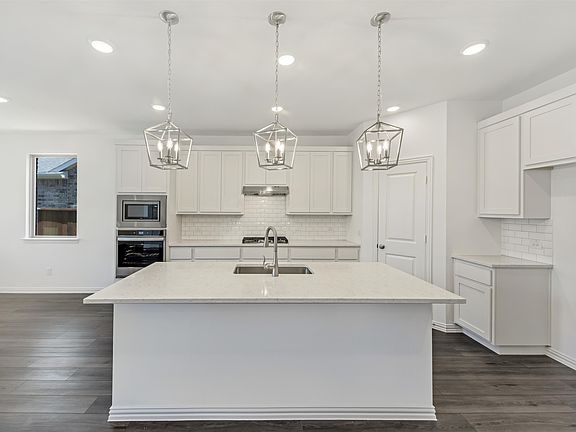 Brookshire at Legacy Hills - Sterling Interior Image 1