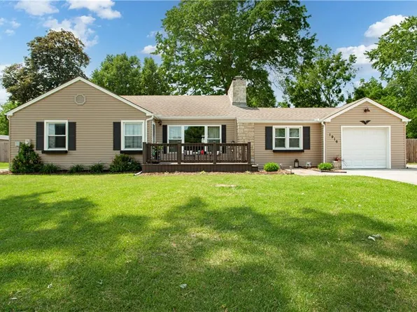 1916 James Downey Rd, Independence, MO 64057