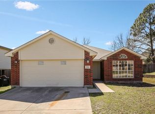 7528 Bermejo Rd, Fort Worth, TX 76112