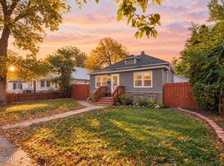 811 4th St W, Williston, ND 58801