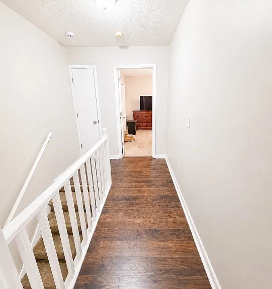 1207 Huntsman Ct — Photo 18