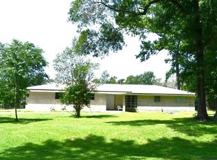 101 Summit Dr, Conroe, TX 77303