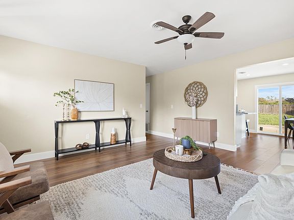 4th image of 81 Hollis Ln