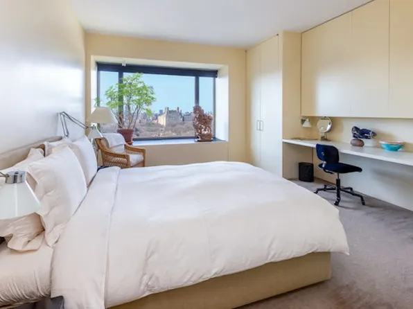 980 Fifth Avenue image 17 of 23