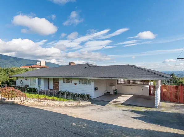 870 Farmleigh Rd, West Vancouver, BC V7S 1Z9