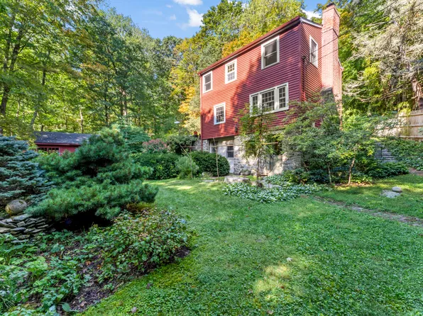 271 Hattertown Road, Monroe, CT 06468