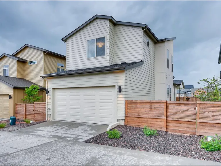 9761 Taylor River Cir — Photo 25