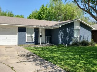 1721 Continental Dr, Blue Mound, TX 76131