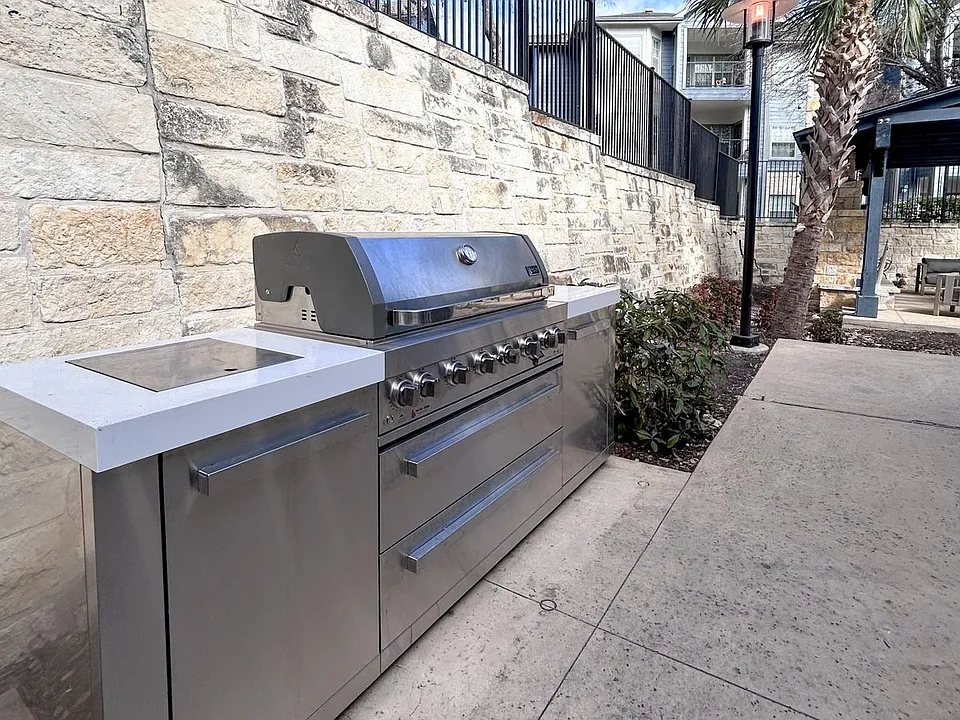 Outdoor Grill