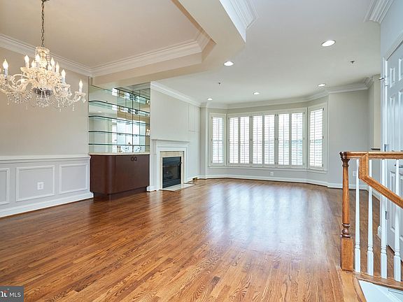 3rd image of 1306 Baker Crest Ct