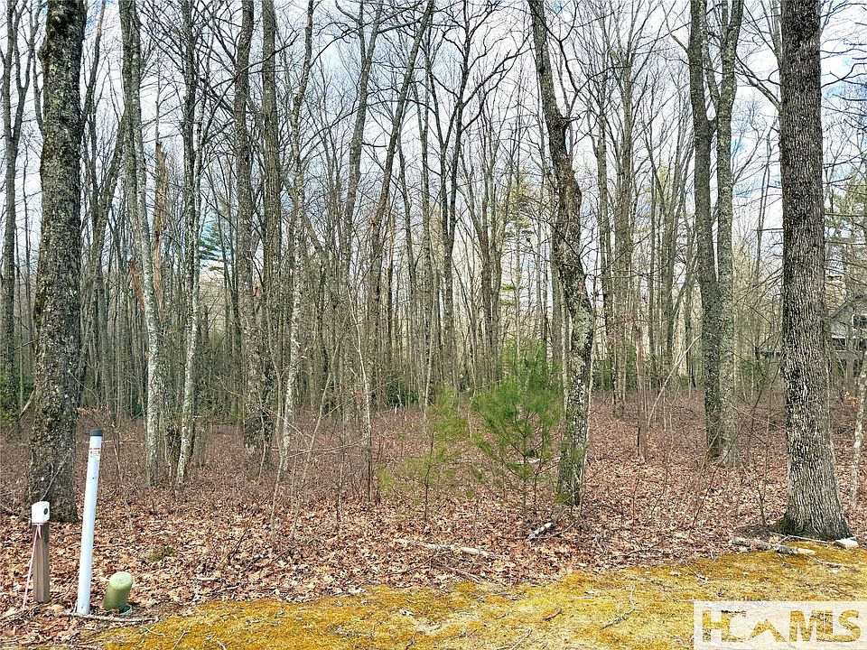 2nd image of Lt E65 Ginhouse Creek Lane