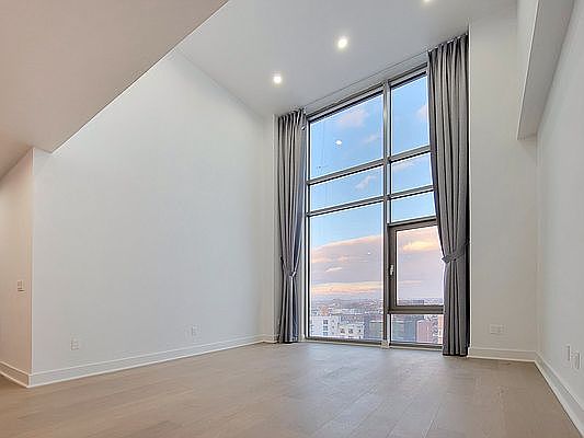 1st image of 50-11 Queens Blvd #905