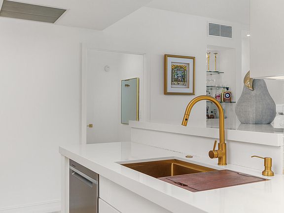 5th image of 550 Okeechobee Blvd APT 1409