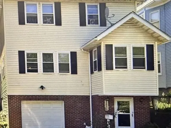 584 Harvard St, Mattapan, MA 02126