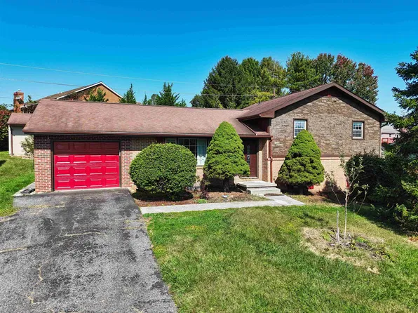 308 Grandview Dr, Blacksburg, VA 24060