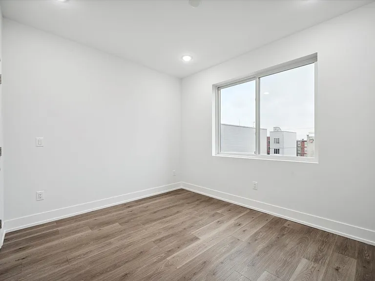 2103 N Fairhill St #3 — Photo 8