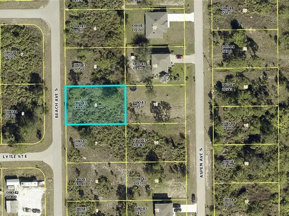 551 Beach Ave S, Lehigh Acres, FL 33974