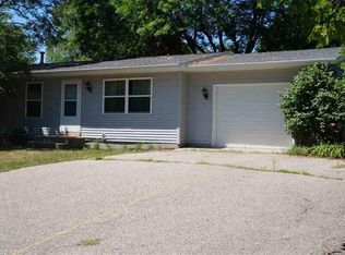 1910 Stockman Rd, Mount Pleasant, MI 48858