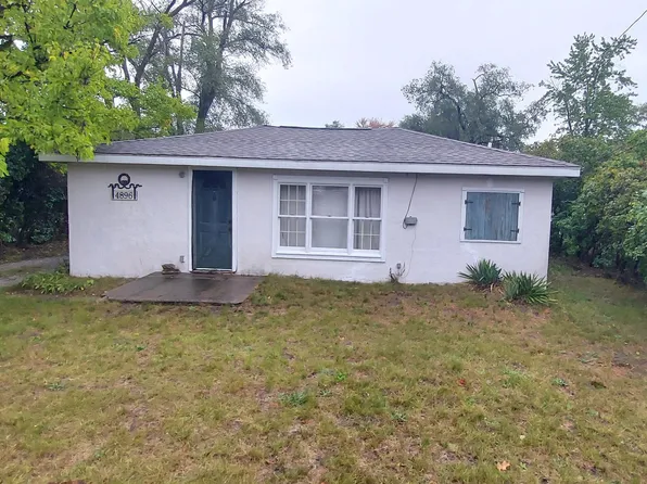 4896 E Apple Ave, Muskegon, MI 49442