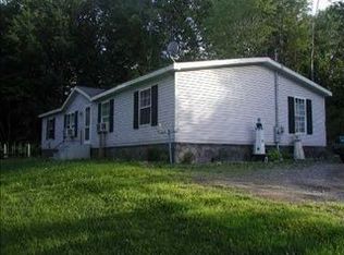 20 Martin St, Hartland, ME 04943