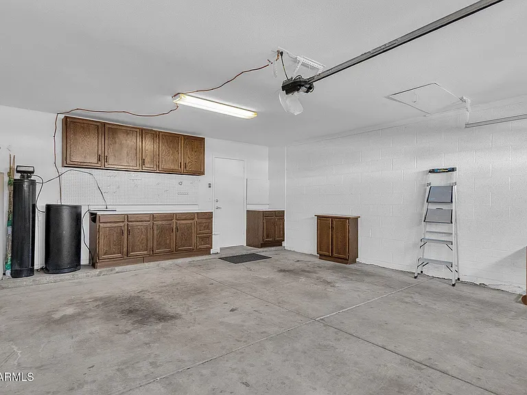 4307 E Karen Dr — Photo 31