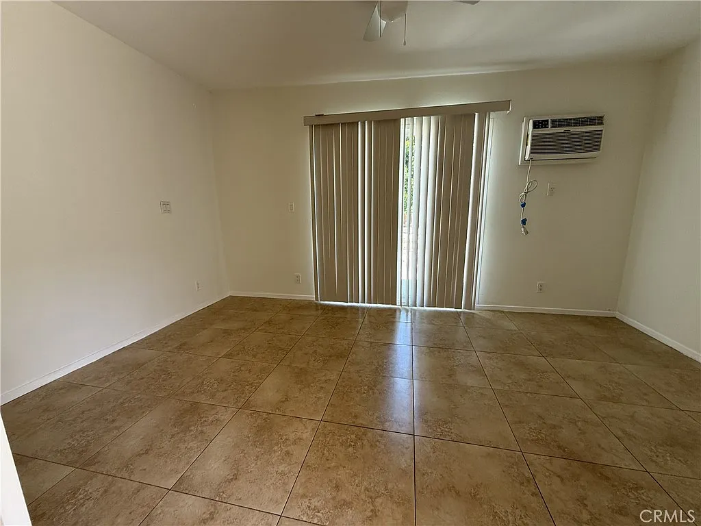 2 bed, 900 sqft, $2,695 — Photo 2