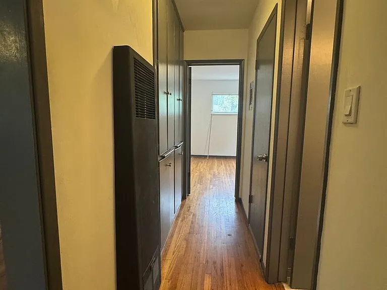 12157 Chandler Blvd — Photo 13