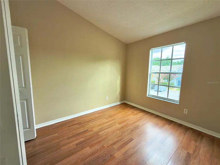 30209 Swinford Ln — Photo 17