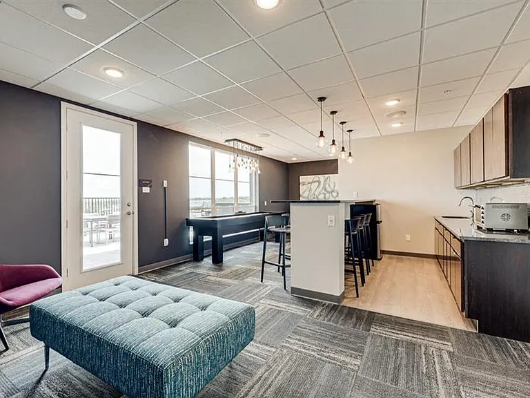 Maven Apartments — Photo 30